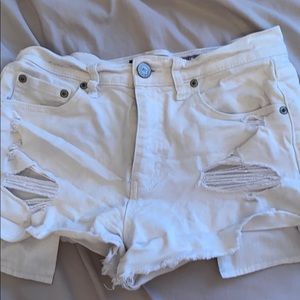 Aéropostale white jean shorts!